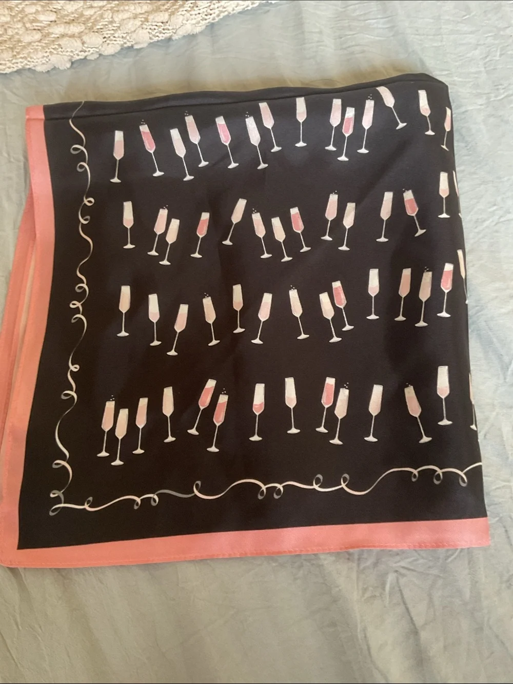 Kate Spade champagne Scarf EUC - Picture 7 of 7